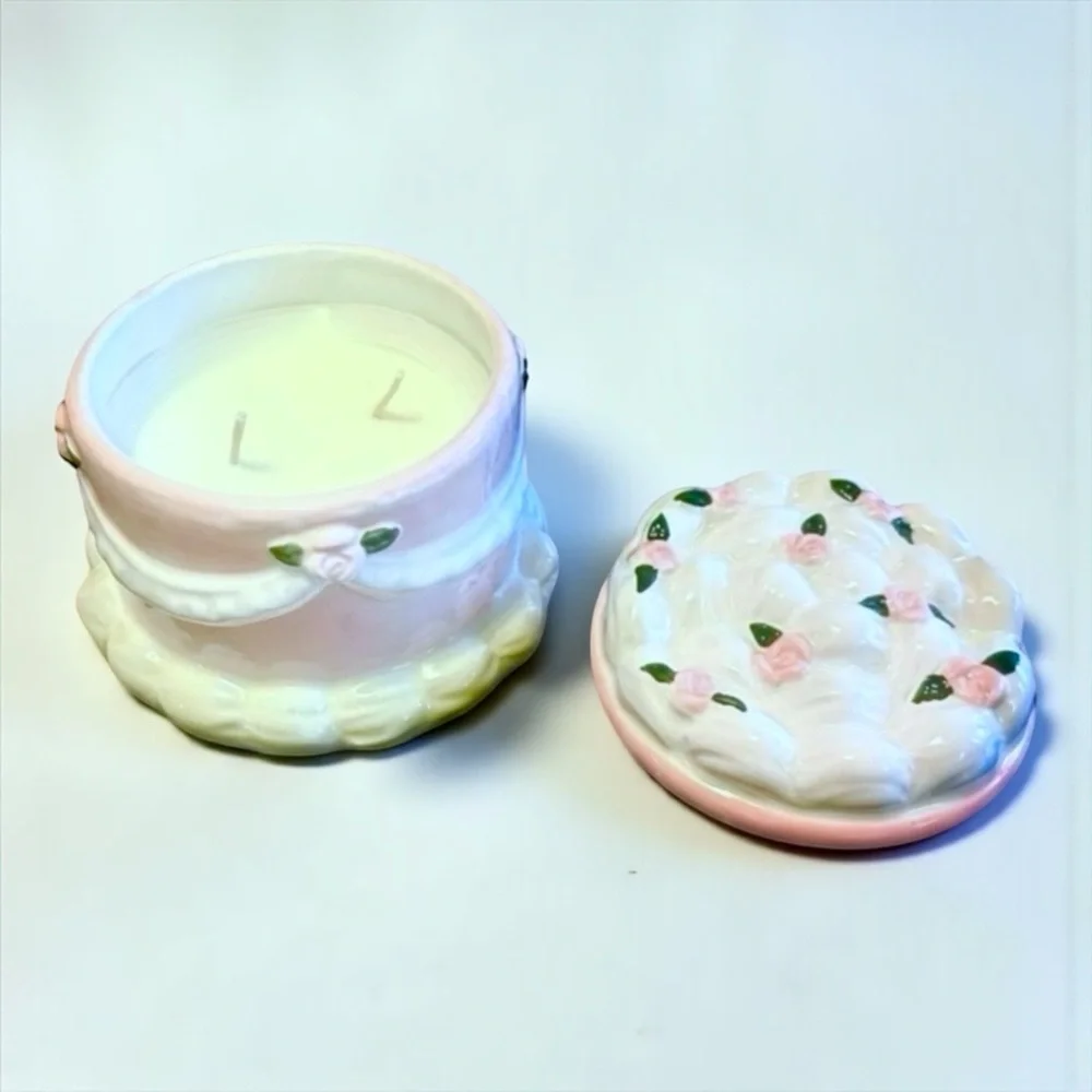 Urban Outfitters Cake Candle, Pink Ceramic Dessert Candle Cottagecore Decor NWT